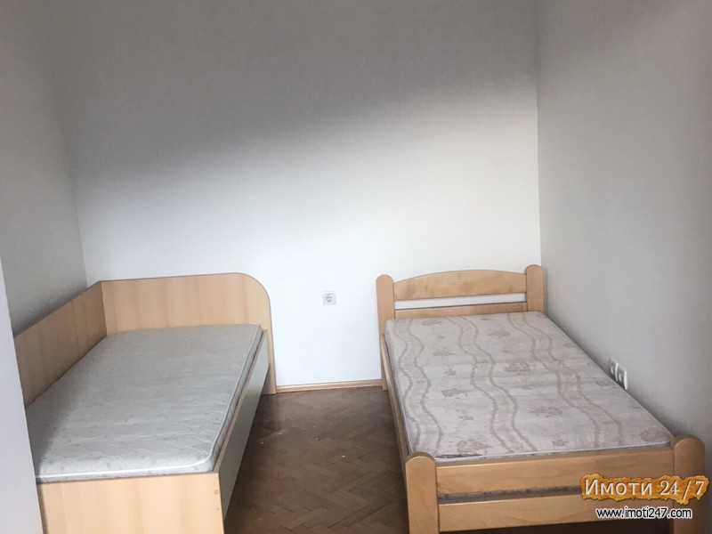SE PRODAVA STAN VO CENTAR 83m2 VO KULITE SPROTI GIMNAZIJATA JOSIP BROZ