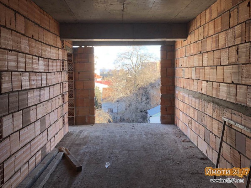 SE PRODAVA STAN 56m2 VO MADZIR MAALO 3ti KAT