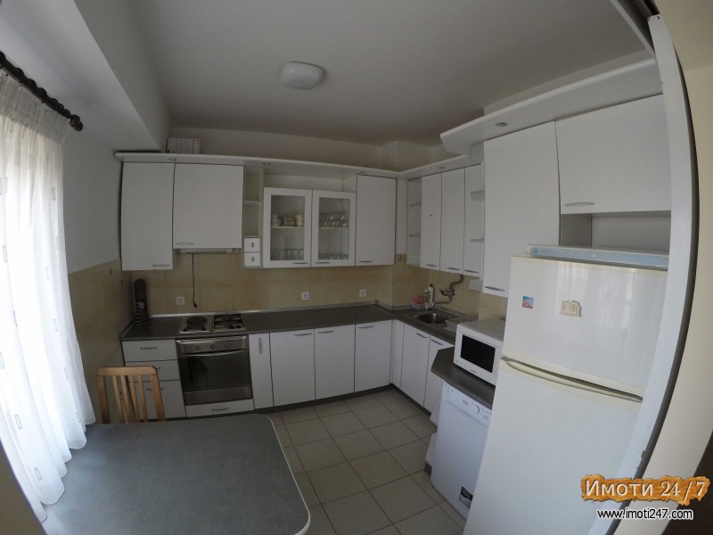 Opremen stan 118m² sproti TC Olimpiko