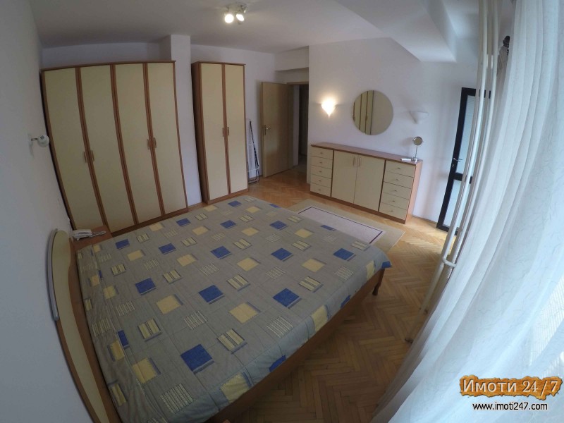 Opremen stan 118m² sproti TC Olimpiko