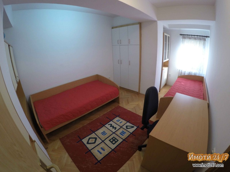 Opremen stan 118m² sproti TC Olimpiko
