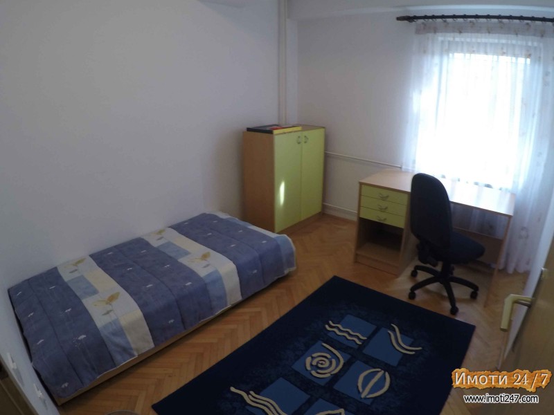 Opremen stan 118m² sproti TC Olimpiko