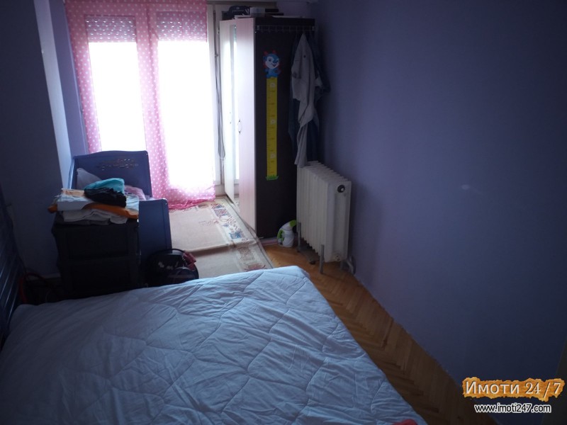 Prodavam stan vo karpos 4