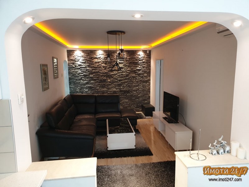 СЕ ИЗДАВА СТАН ВО КАРПОШ 3 - 3 СПАЛНИ КОМПЛЕТНО РЕНОВИРАН