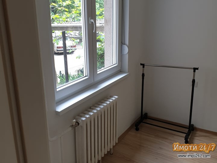 СЕ ИЗДАВА СТАН ВО КАРПОШ 3 - 3 СПАЛНИ КОМПЛЕТНО РЕНОВИРАН