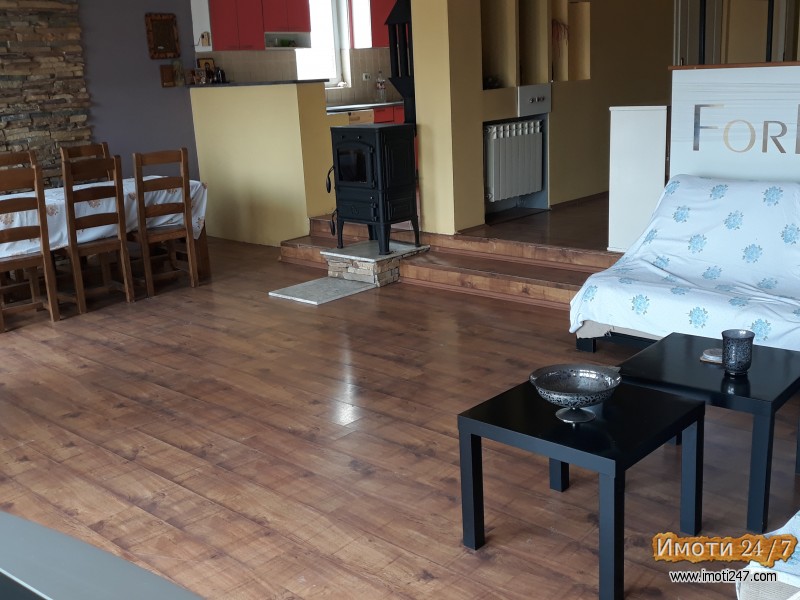 КУЌА ВО СОПИШТЕ 3 км ДО ЦЕНТАР