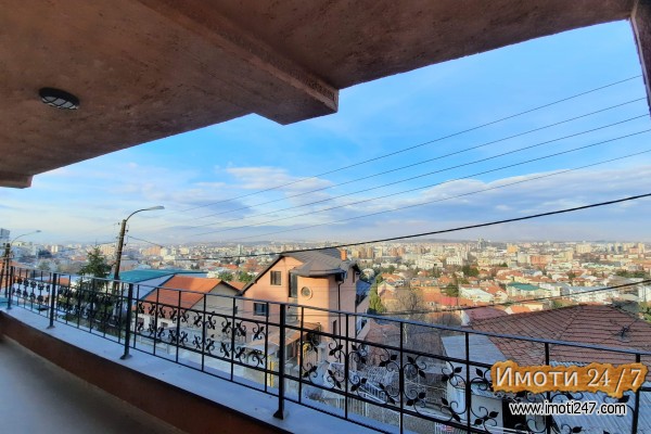 Prodav stan na Vodno so pogled kon Skopje