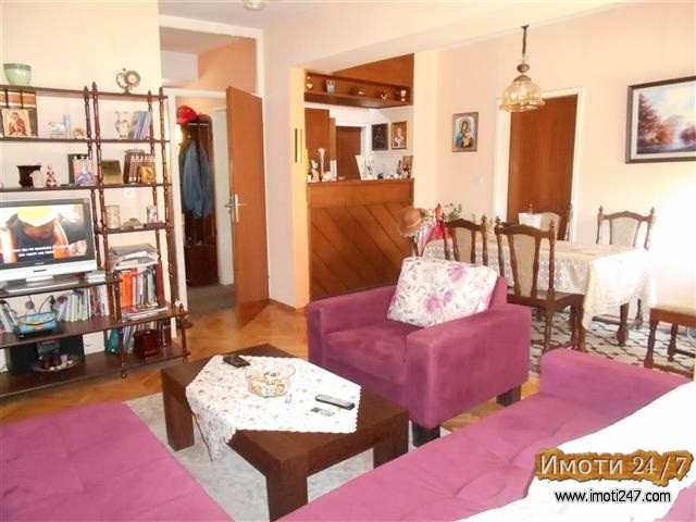 Двособен комплетно наместен стан во Скопјанка