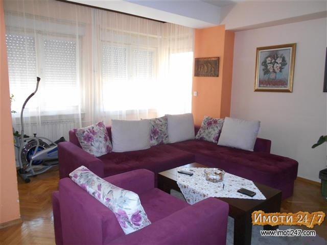 Двособен комплетно наместен стан во Скопјанка