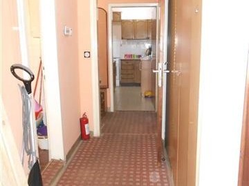 Двособен комплетно наместен стан во Скопјанка