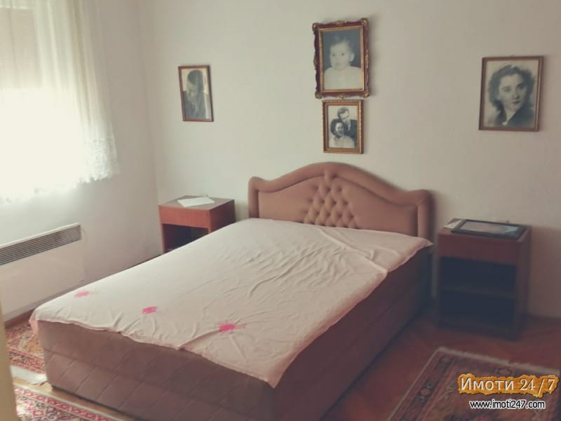 СТАН ПОД ПАДИНИТЕ НА ВОДНО 