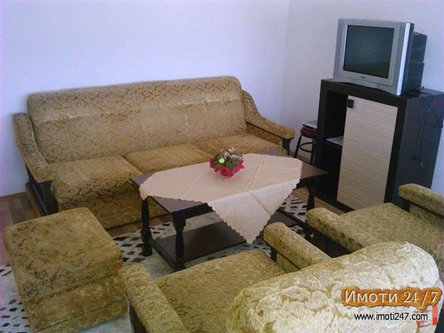 Издавам наместен стан во Автокоманда