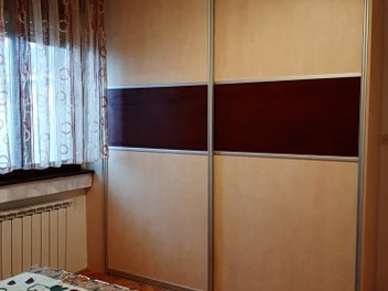 Се изнајмув стан наместен