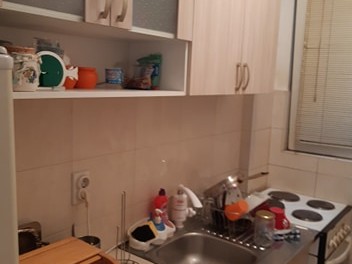 Издавам стан во Кисела Вода