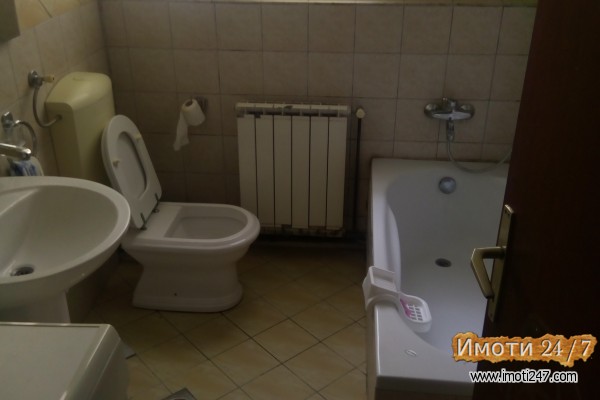Се издава стан во Центар на супер локација