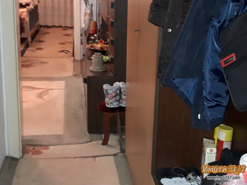 AVTOKOMANDA 60M2 TROSOBEN NA PRIZEMJE