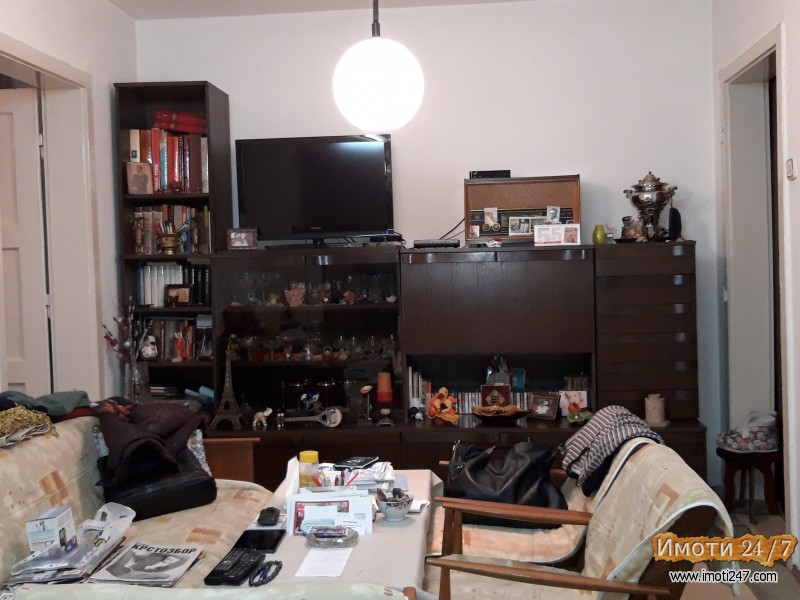 AVTOKOMANDA 60M2 TROSOBEN NA PRIZEMJE