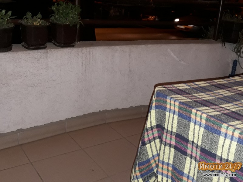 AVTOKOMANDA 60M2 TROSOBEN NA PRIZEMJE