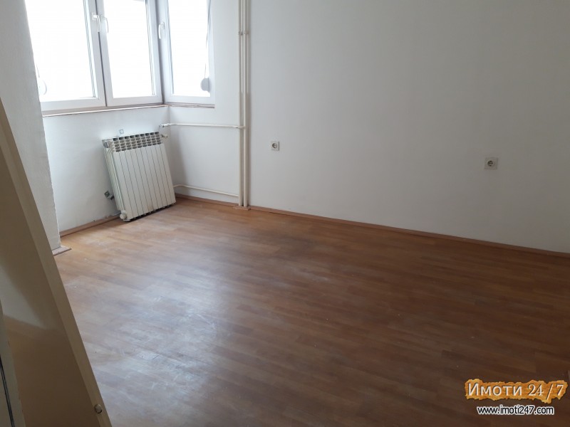 KAPISTEC 93M2 TROSOBEN NA RUZVELTOVA