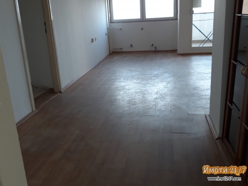 KAPISTEC 93M2 TROSOBEN NA RUZVELTOVA