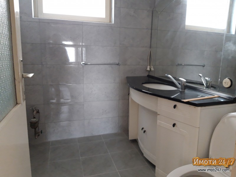 KAPISTEC 93M2 TROSOBEN NA RUZVELTOVA