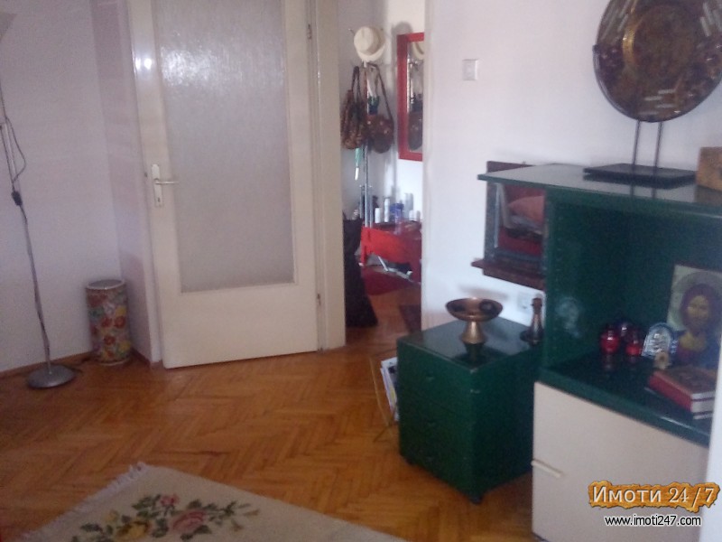 Se iznajmuva stan od 55m2 vo Stip Senjak