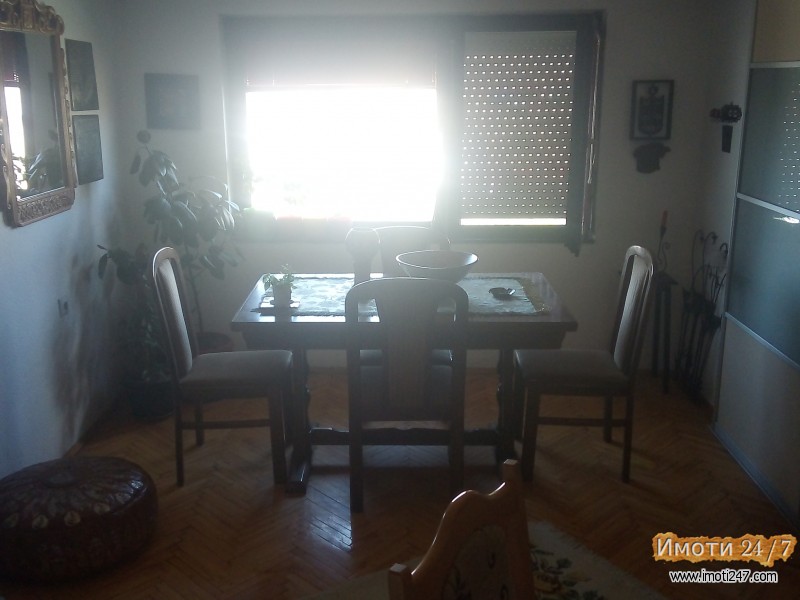 Se iznajmuva stan od 55m2 vo Stip Senjak