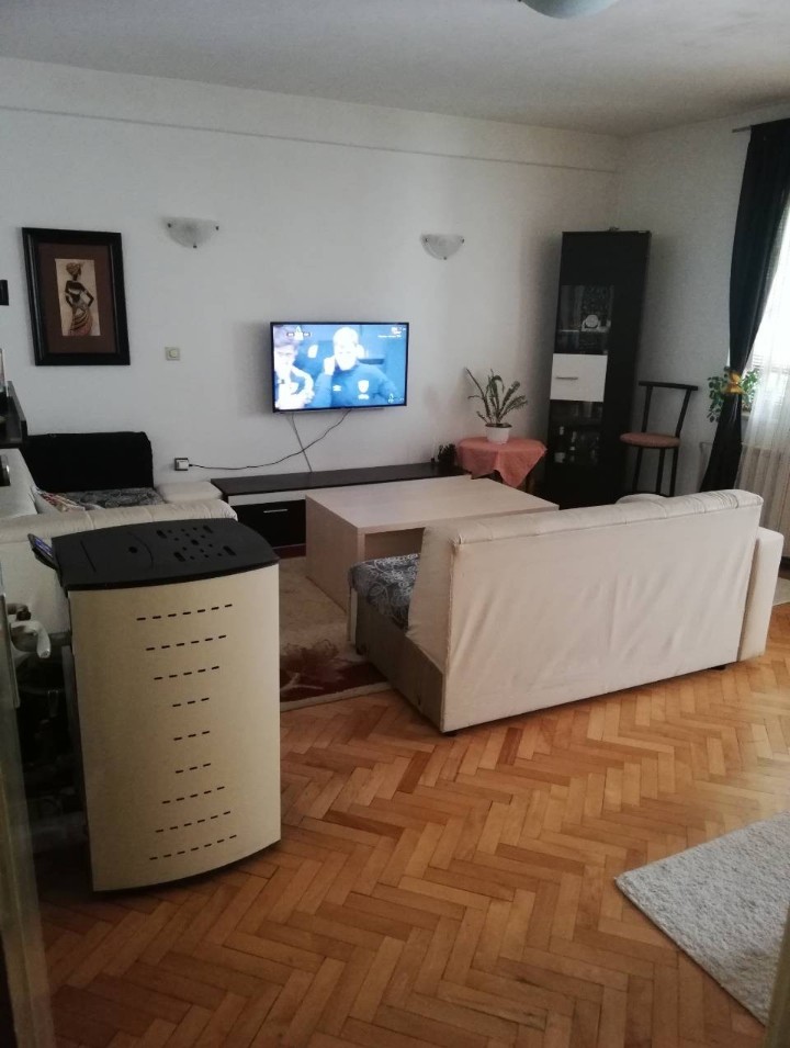 Prodavam stan vo naselba hipodrom