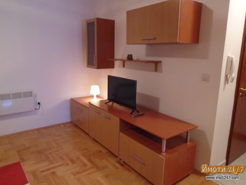 Se izdava stan vo Centar