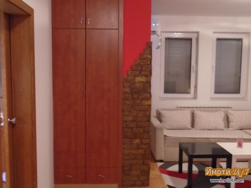 Se izdava stan vo Centar