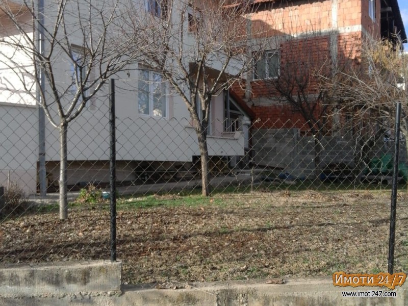 Двоспратна куќа Кочани