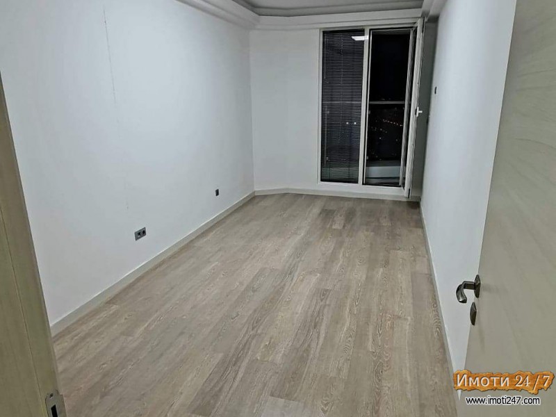 Izdavam stan vo Dzevahir Sky City 