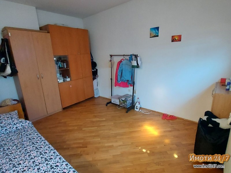 Izdavam stan vo Aerodrom sproti Tri biseri