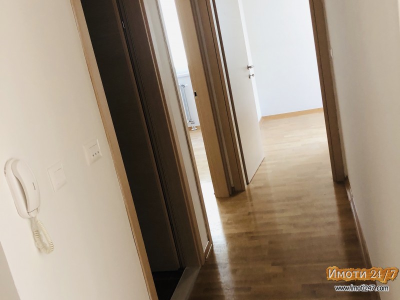 SE PRODAVA STAN NA VODNO