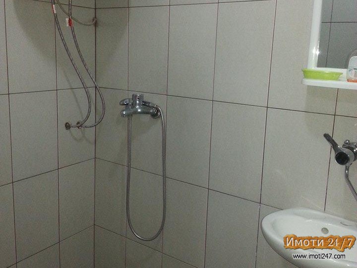 Се издава куќа во Скопје во близина на Нова железничка станица