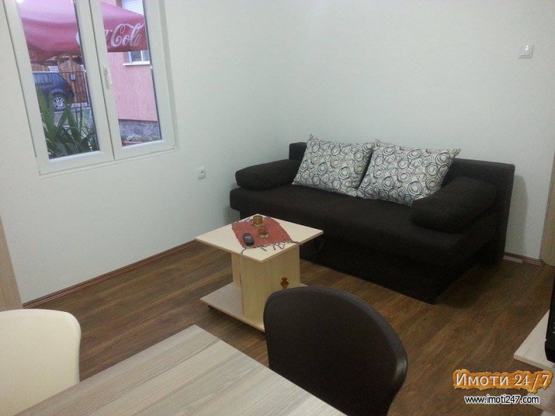 Се издава куќа во Скопје во близина на Нова железничка станица