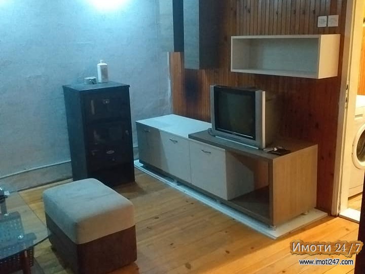 Се издава куќа во насКисела Вода 