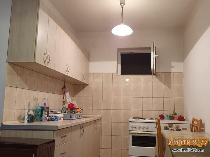 Се издава стан во куќа