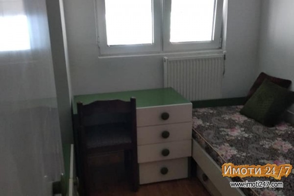 Се издава стан 44м2 кај Универзална
