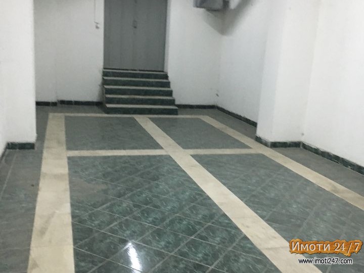 Се продаваиздава магацин 56 м2 во Кисела Вода