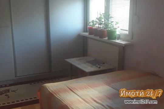 Се продава гарсоњера со подрум во Ново Лисиче