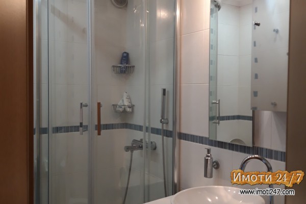 ДЕБАР МААЛО УБАВ СТАН 130М2НА 2КАТ