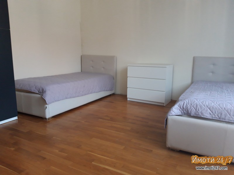 ДЕБАР МААЛО УБАВ СТАН 130М2НА 2КАТ