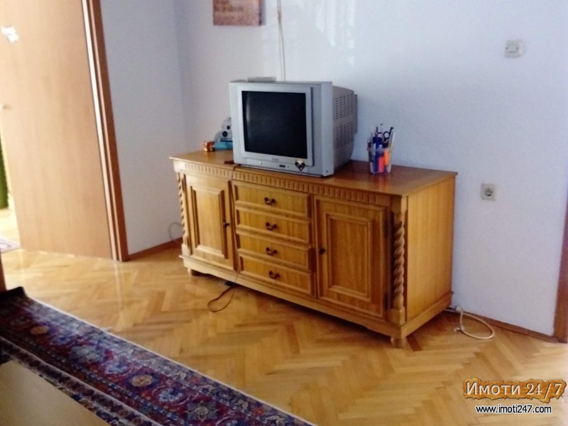 Izdavam stan vo Kavadarci