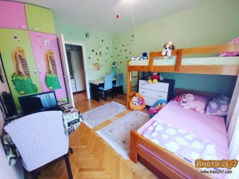 Се продава стан 82 м2 во нас  Аеродром
