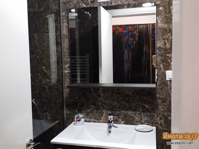 Гарсоњера во Diamond Garden Тафталиџе