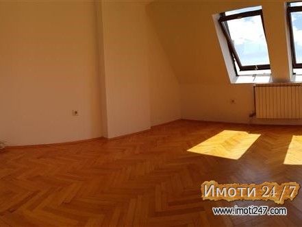 Се продава стан од 94м2 на ул Водњанска