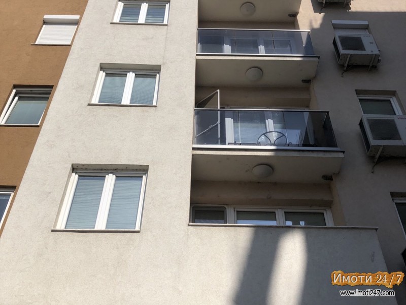 SE PRODAVA IZDAVA DELOVEN PROSTOR VO MADZIR MAALO