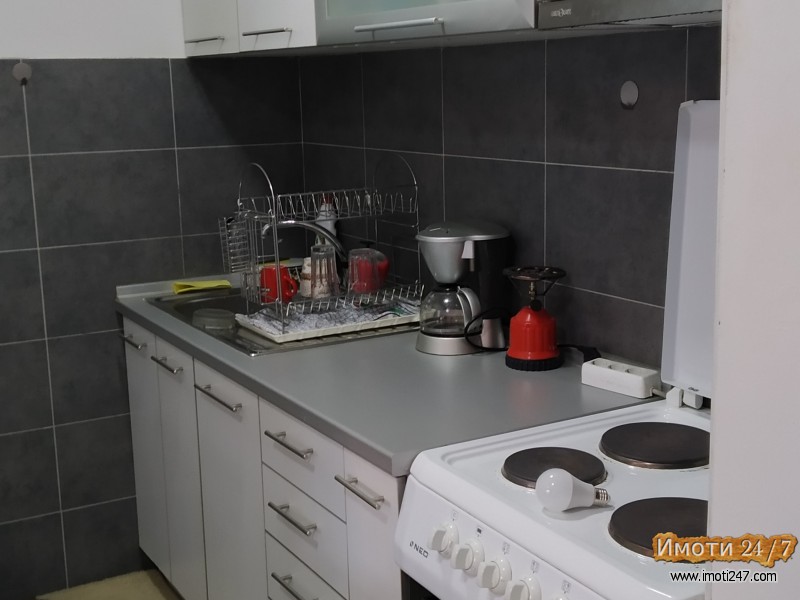 Издавам наместена гарсоњера КВода Расадник 30м2