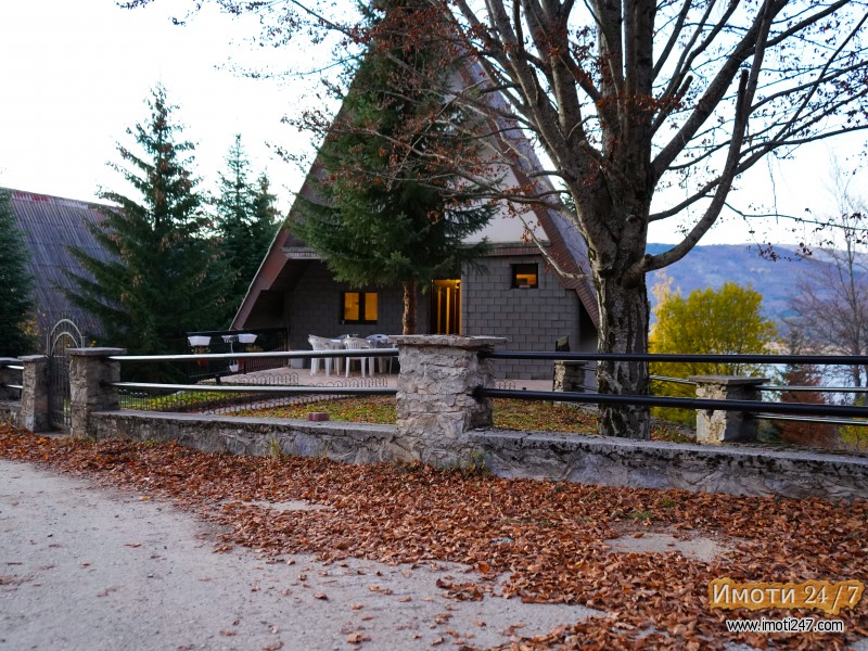 SE IZDAVA VIKENDICKA VO LEUNOVO-MAVROVO